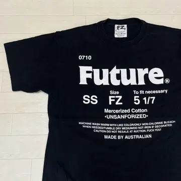 Future Zombie 퓨처 좀비 티셔츠 브랜드 로고 영문