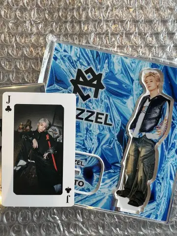 MAZZEL 온라인 복권 TAKUTO 아크릴 스탠드와 카드 세트