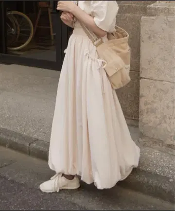 moi tytto 벌룬 스커트 S 사이즈