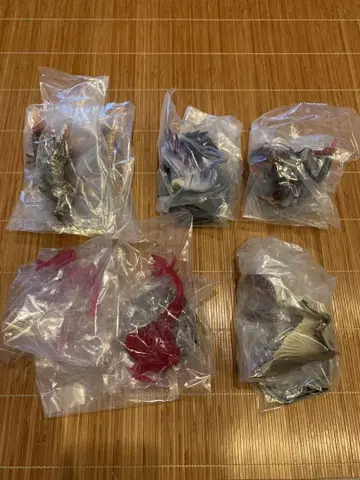 몬스터 헌터 스탠다드 모델 샤가루마가라 타마미츠네 등 세트