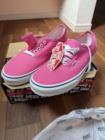 VANS 핑크 스니커즈 10.5 오센틱 테크, 박스 없음.