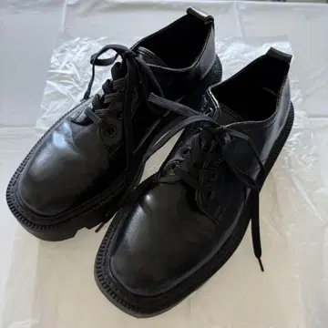 자라 블랙 레이스업 슈즈 35
