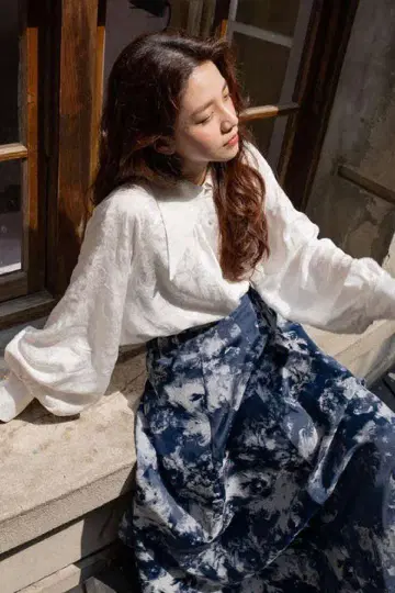 TNEWTIES '이건 정말 오래된 노래' 블라우스 XS 사이즈
