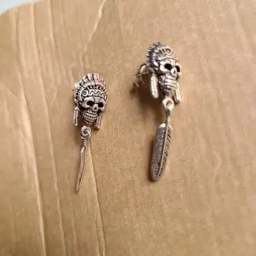 인디언 스컬 귀걸이