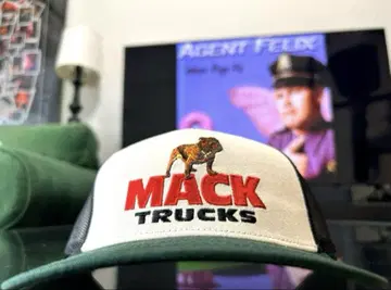 미국 기업 맥 트럭 MACK TRUCKS 메쉬 캡 화이트 그린
