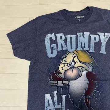 미국 빈티지 의류 디즈니 티셔츠 오코린보 그랑피 GRUMPY