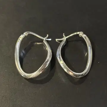 SILVER925 TWIST HOOP EARRINGS/실버/귀걸이