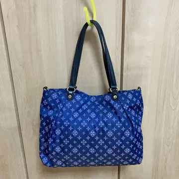 russet 네이비 패턴 숄더백