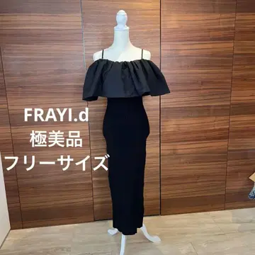 FRAY I.D 프레이 아이디 오프숄더 블랙 니트 원피스
