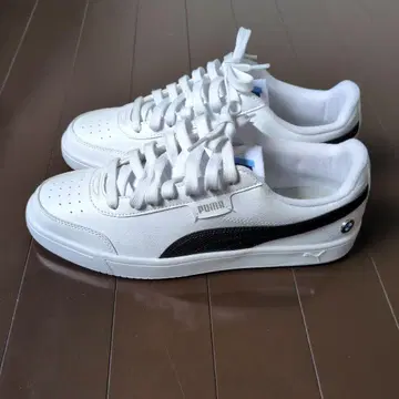 Puma BMW 콜라보 스니커즈 화이트 28cm