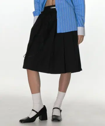 프릴 플리츠 미디 스커트_다크 네이비