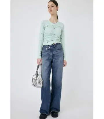 MOUSSY 크로스 허리 와이드 스트레이트 데님 다크 블루