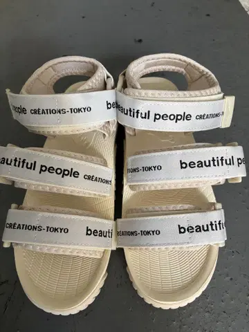 beautiful people 스트랩 샌들 크림색