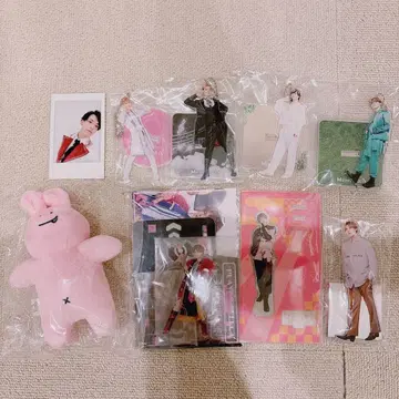 MeseMoa. 메세모아. 토미타케 아크릴 스탠드 매일 바뀌는 토끼