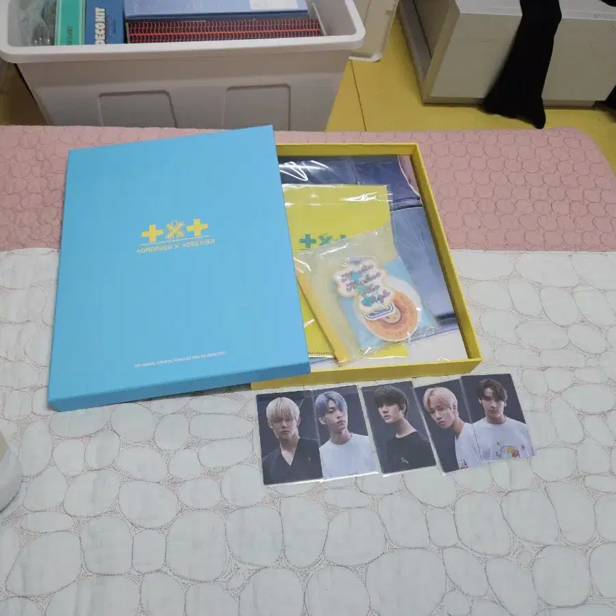 TXT FCキット　2個セット 2025年最新】txt ファンクラブキットの人気アイテム - メルカリ