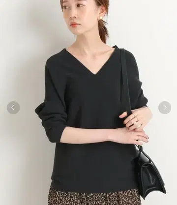 IENA 코튼 스트레치 코쿤 V 카라 부착 풀오버 블랙