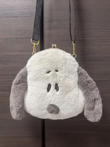 USJ 스누피 숄더백 모카