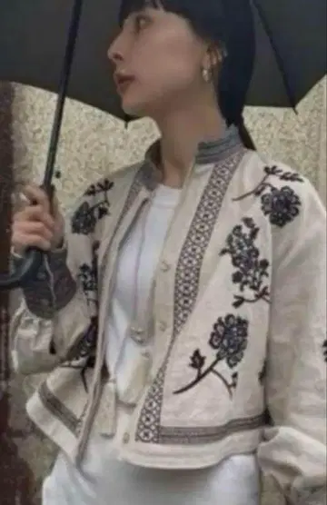 아메리 빈티지 플라워 자수 셔츠