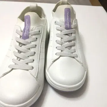 호킨스 컴포트 화이트 스니커즈 22.5cm