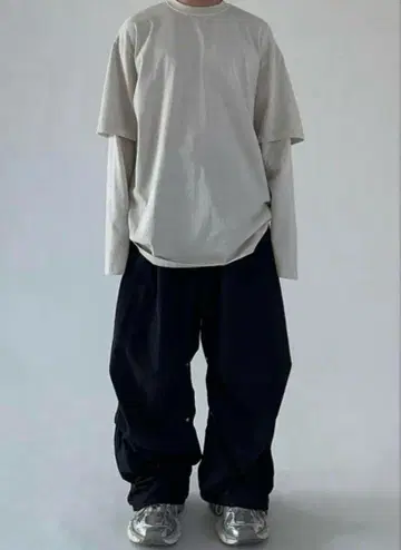 front layerd long sleeve tee 레이어드 티셔츠