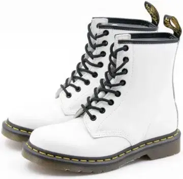 Dr. Martens 부츠
