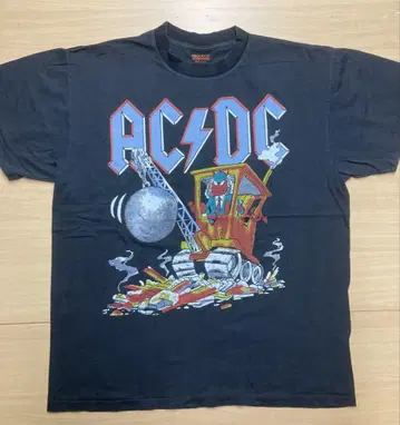ACDC L 크레인 패턴 티셔츠