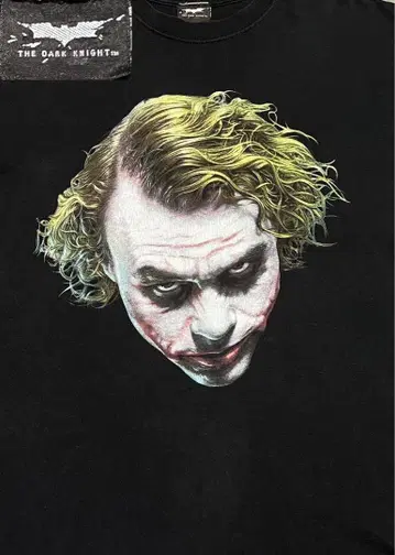조커 티셔츠 The Dark Knight 2008