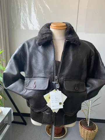 DROOPY 가죽 자켓 미사용 택 포함 한정판 시리얼 NO 포함