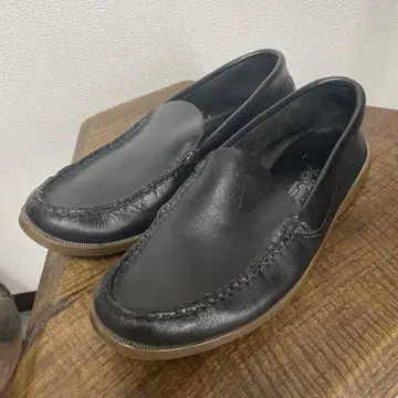 러셀 모카신 블랙 가죽 슬립온 모카신 8D