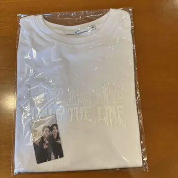 EN- FRENCH SLEEVE T-SHIRT M 포토 카드 포함