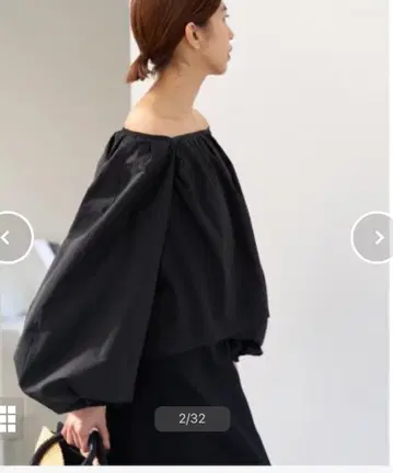 이에나 볼륨 슬리브 숏 블라우스 블랙