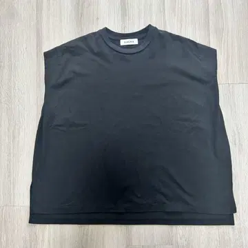 SACRA 사쿠라 티셔츠 블랙