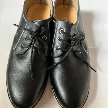 블랙 레이스업 슈즈