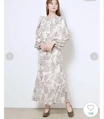 스나이델 하이넥 헴 플레어 프린트 원피스