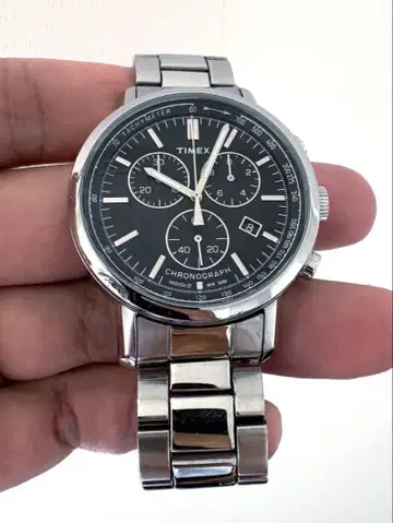 TIMEX 크로노그래프 손목시계, 배터리 소모