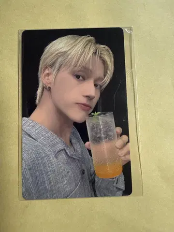 ATEEZ GOLDEN HOUR ourbakery 우용 트레이딩 카드