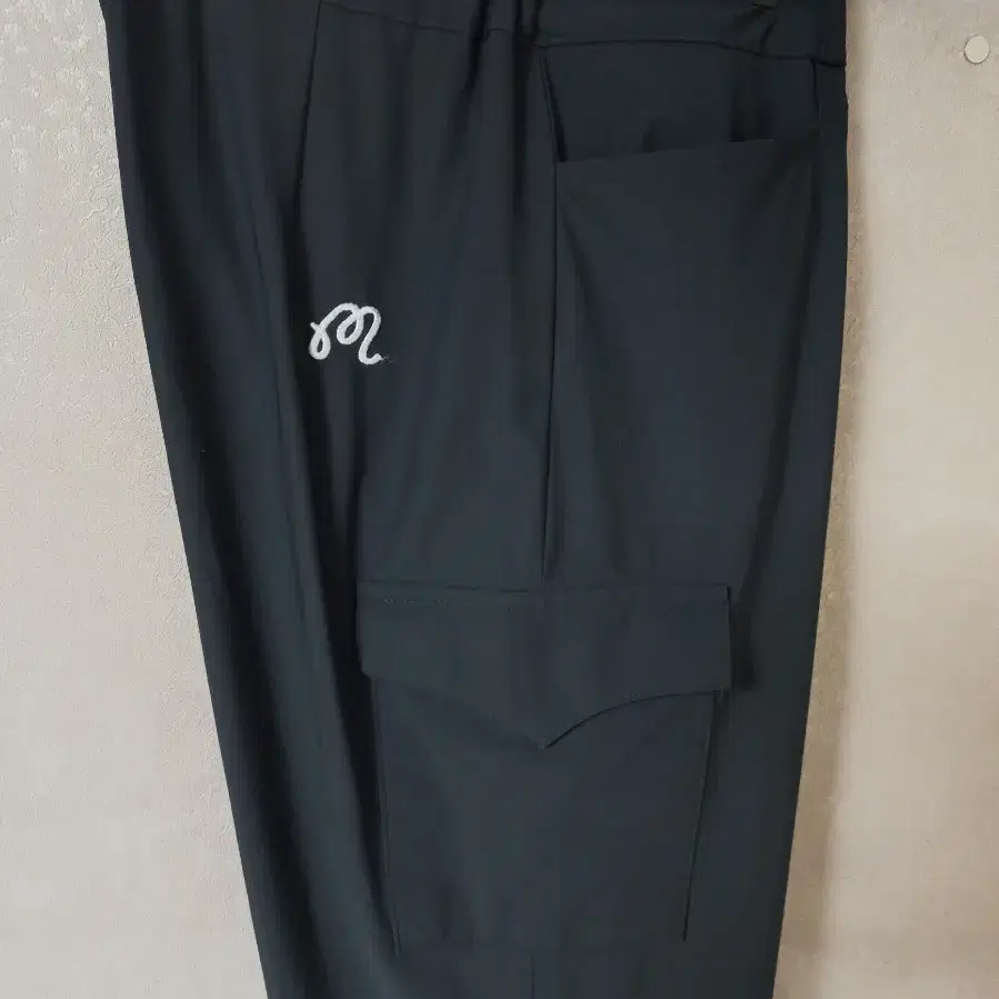 Malbon■(M)Classic Pants■送料込 MALBON | 말본 Malbon Golf Women's Embroidered Logo Cargo