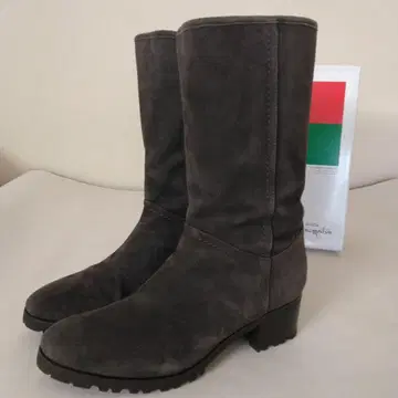 긴자 카네마츠 그레이 스웨이드 지퍼 부츠 미들 힐