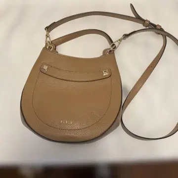 FURLA 베이지 사선 가방 숄더백