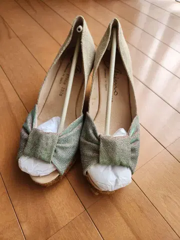 가이모 웨지 샌들