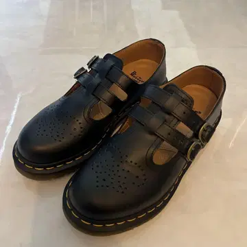 Dr. Martens 8065 멜리 제인 UK6/25cm