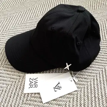 미사용 새상품 바자르 캡 639 블랙 실버 정품