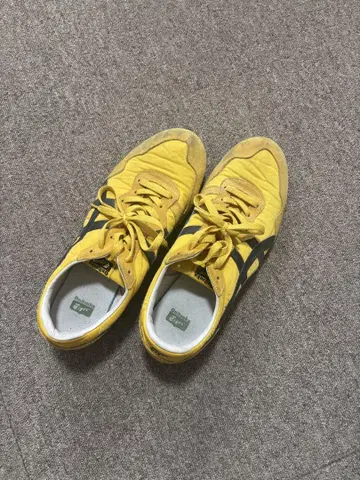 오니츠카타이거 스니커즈