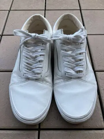 VANS 올드스쿨 화이트 올 가죽 28cm