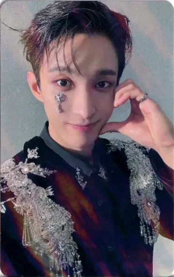 세븐틴 WeverseJAPAN DK 유통기한 홀로그램