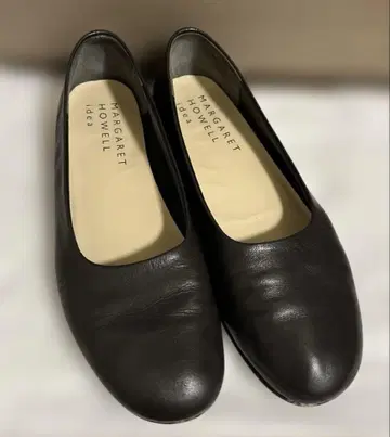 마가렛 호웰 펌프스 로우 힐
