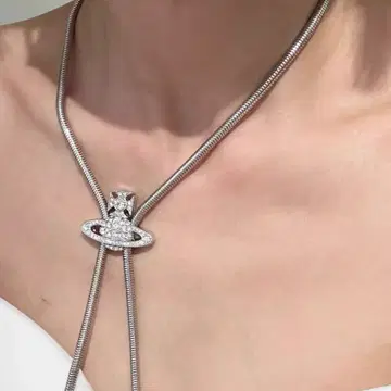 ビビアンウエストウッドスネーク シルバー ネックレス