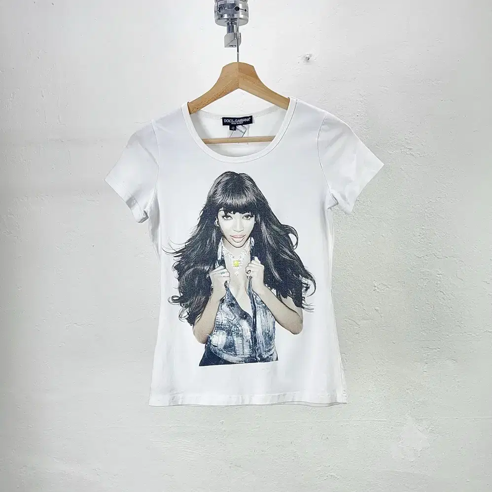 〈Dolce & Gabbana〉シャツ コットン ロゴプレート（関税込み） DOLCE&GABBANA コットンTシャツ プレート - メルカリ