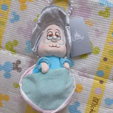 영 오이스터 할머니 플러시 키체인