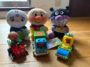 호빵맨 봉제 인형과 미니카 세트